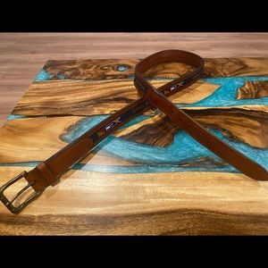 Vintage Tommy Hilfiger unisex belt/ leather lined.